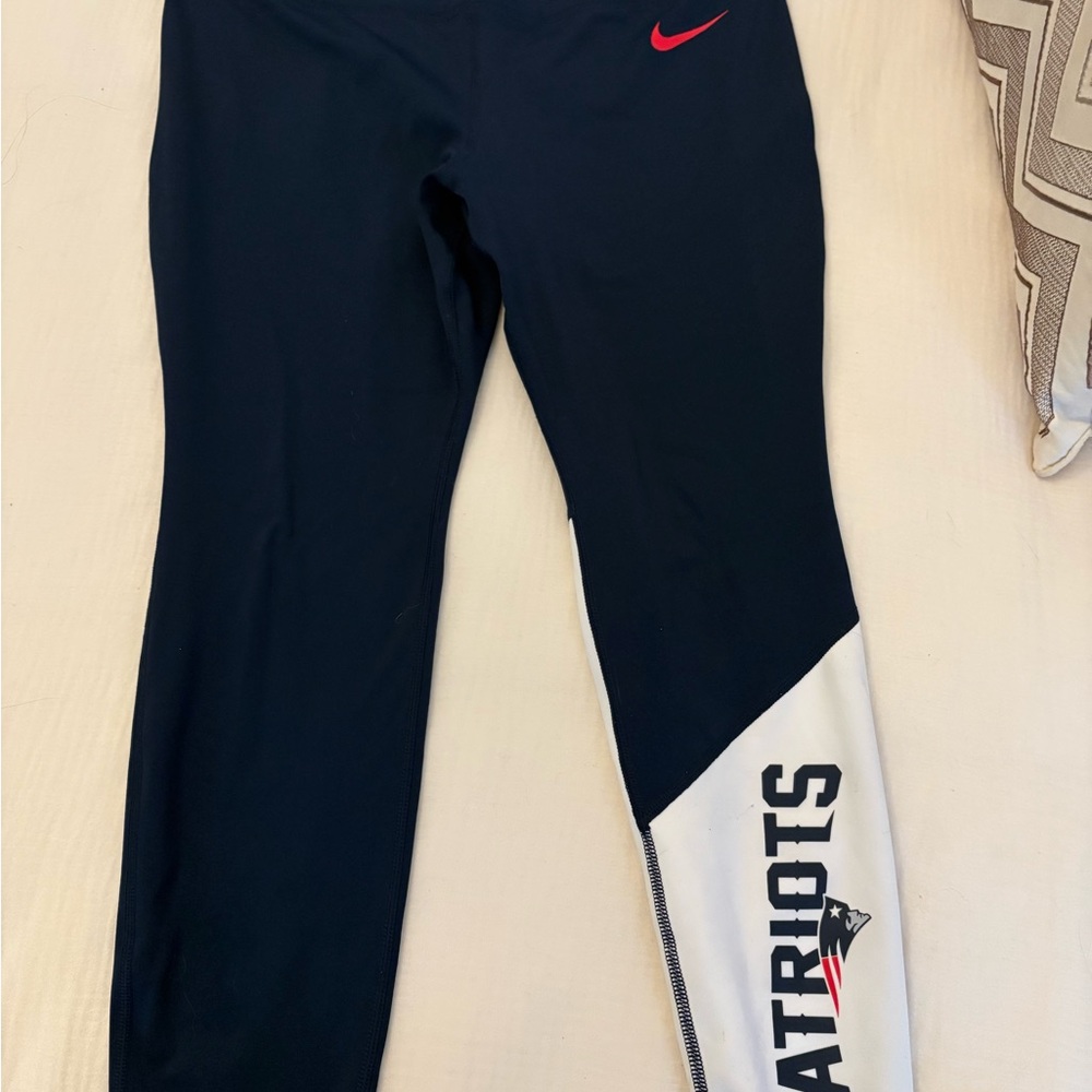 Nike Dri-fit Women’s L New England Patriots Leggings